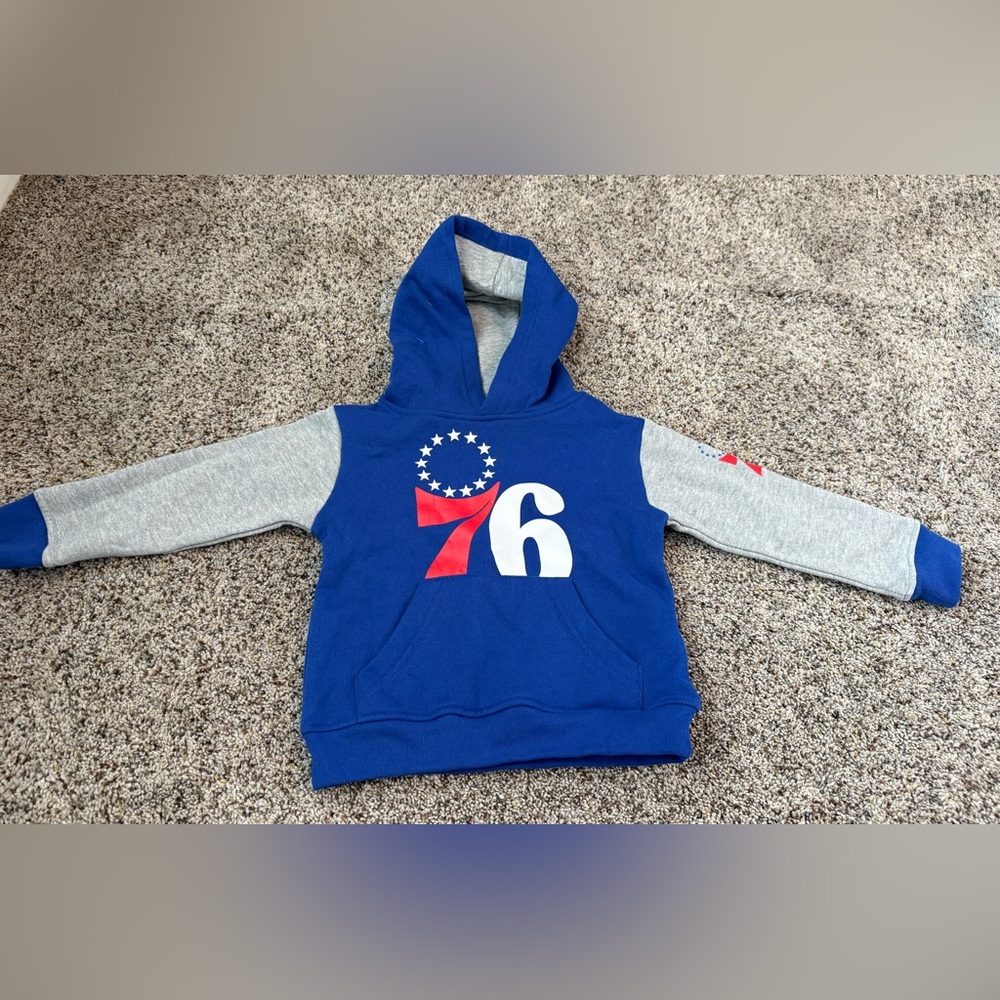 NBA New Toddler Philadelphia 76ers Royal Fair Catch Fleece Pullover Hoodie - 3T